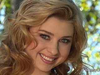 Molly Bennett - Striptease dan masturba