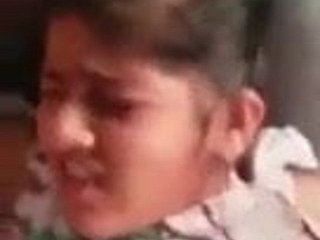 A menina adolescente fodido duramente