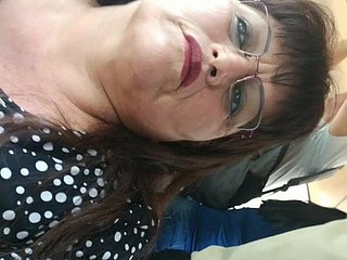 Milf olhada no meu pênis piscando minha protuberância tateou autocarro público
