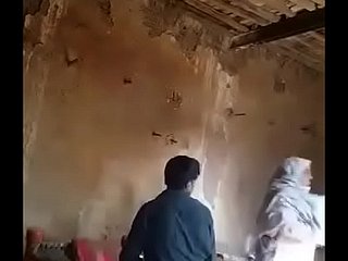 PAKI Dojrzała mamuśka kurwa przez młody faceta