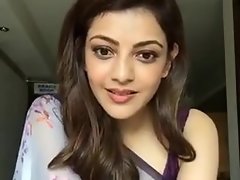 Kajal Aggarwal Zeige Armpits und Brüste with reference to ärmel Saree