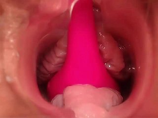 Beautiful Fluent Shows Median Her Creamy Pussy