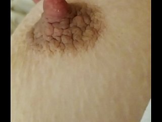 硬い乳首