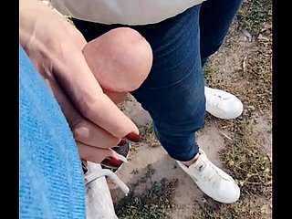 Non-professional wife daring handjob within reach unseat
