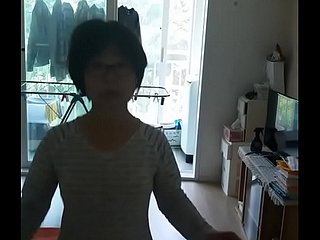 パンティーを着ている韓国人女性