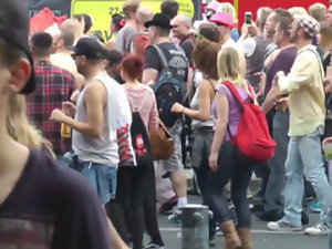 公共点滅、クソとザーメンベルリン赤ん坊
