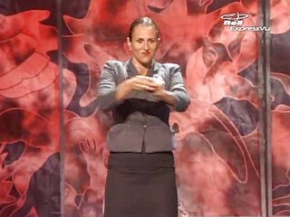 Ursula Martinez juste gießen rire