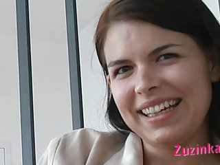 Дистанционно управляемый киска на открытом воздухе