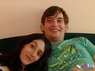Новая пара Люси и Робер & # 039, S дебют в порно